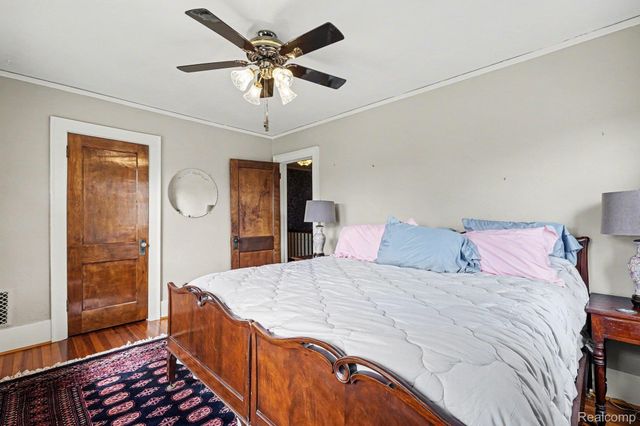 1235 Yorkshire Road, Birmingham, MI 48009