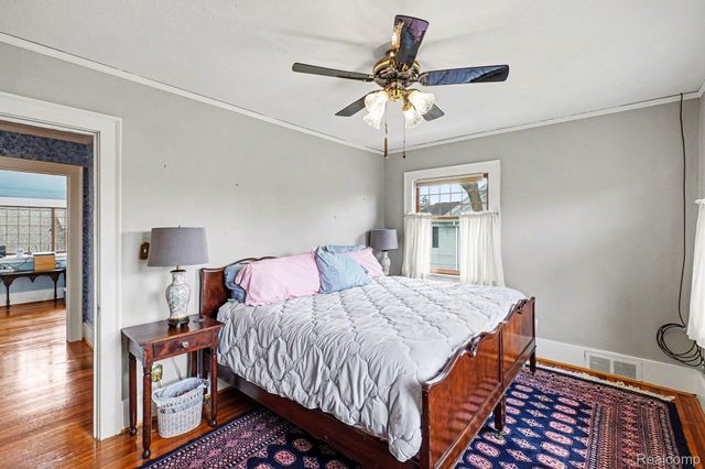 1235 Yorkshire Road, Birmingham, MI 48009