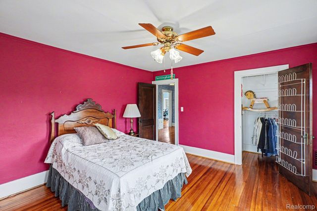 1235 Yorkshire Road, Birmingham, MI 48009