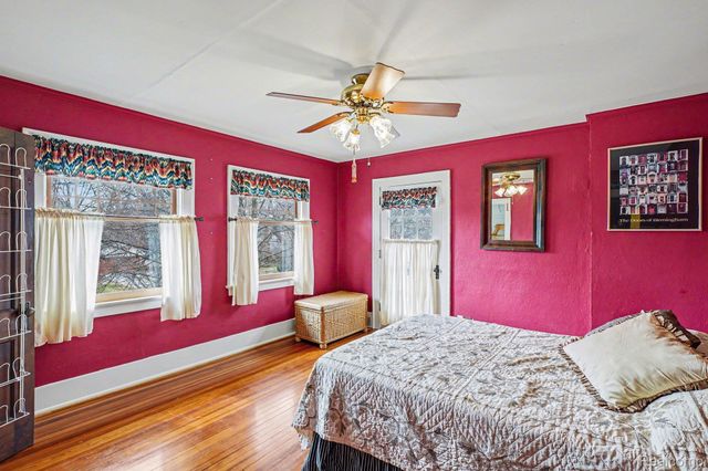 1235 Yorkshire Road, Birmingham, MI 48009