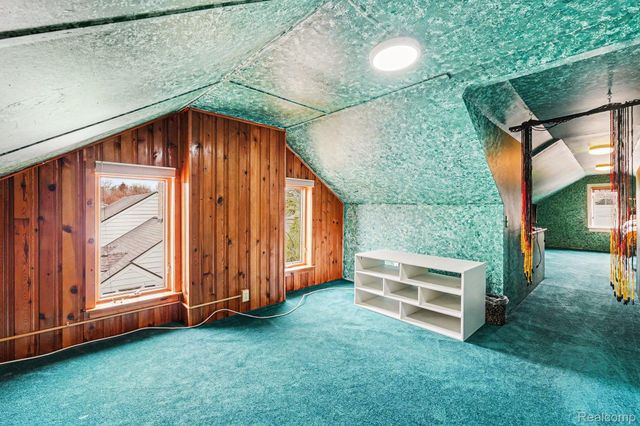 1235 Yorkshire Road, Birmingham, MI 48009