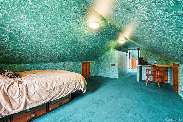 1235 Yorkshire Road, Birmingham, MI 48009