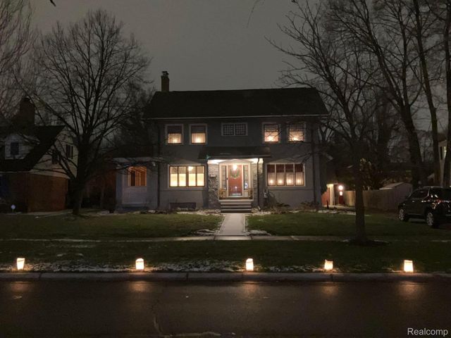 1235 Yorkshire Road, Birmingham, MI 48009