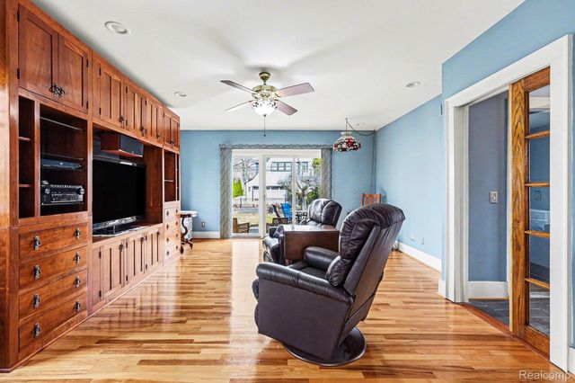 1235 Yorkshire Road, Birmingham, MI 48009