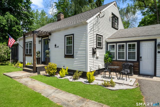 211 Whisconier Road, Brookfield, CT 06804