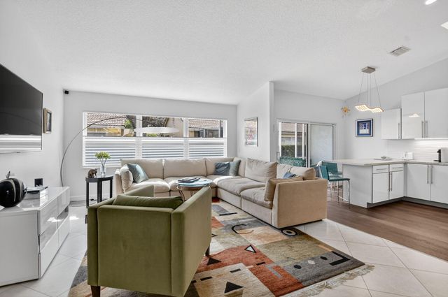 17227 Boca Club Boulevard 3, Boca Raton, FL 33487