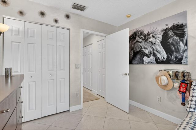 17227 Boca Club Boulevard 3, Boca Raton, FL 33487