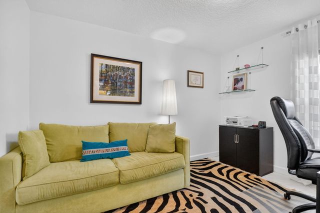 17227 Boca Club Boulevard 3, Boca Raton, FL 33487