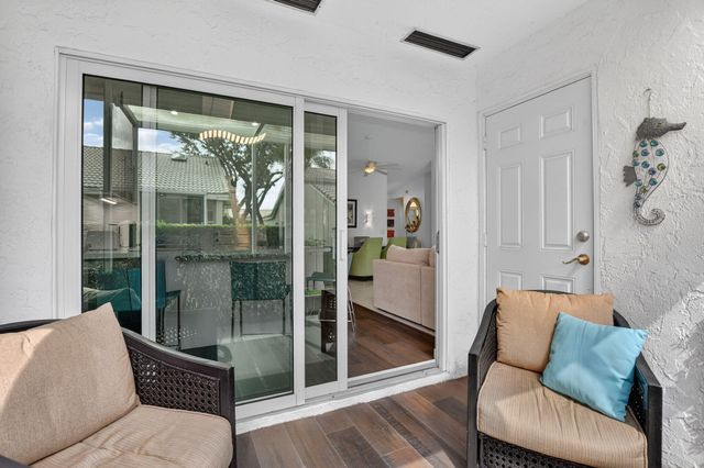 17227 Boca Club Boulevard 3, Boca Raton, FL 33487