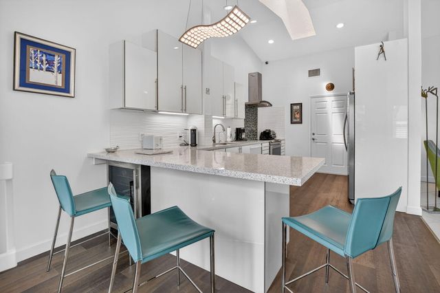 17227 Boca Club Boulevard 3, Boca Raton, FL 33487