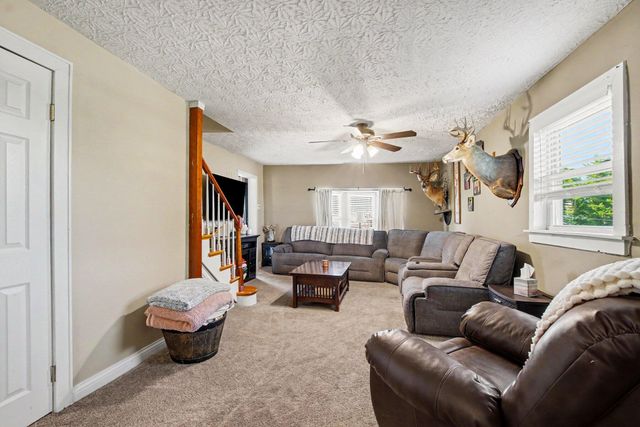 1318 Bramlage Road, Walton, KY 41094