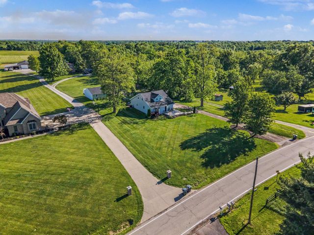1318 Bramlage Road, Walton, KY 41094