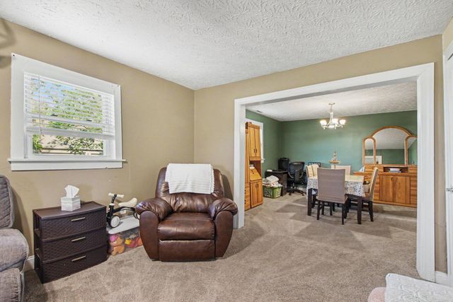 1318 Bramlage Road, Walton, KY 41094