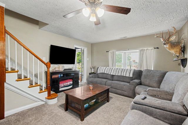 1318 Bramlage Road, Walton, KY 41094