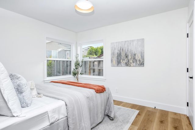 4 Rosalita Ln, Millbrae, CA 94030