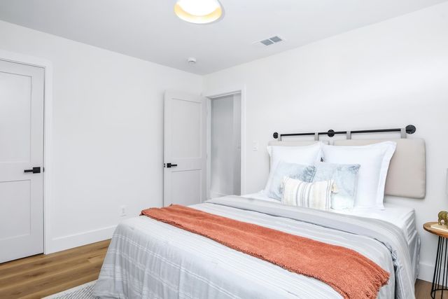 4 Rosalita Ln, Millbrae, CA 94030