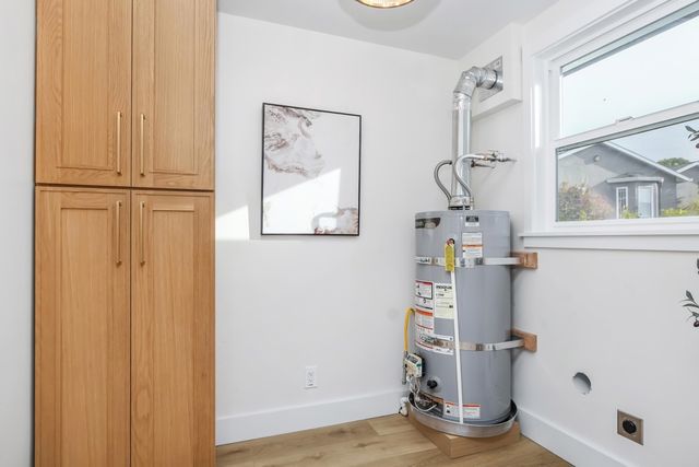 4 Rosalita Ln, Millbrae, CA 94030