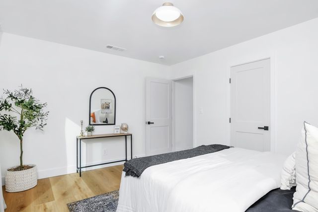 4 Rosalita Ln, Millbrae, CA 94030