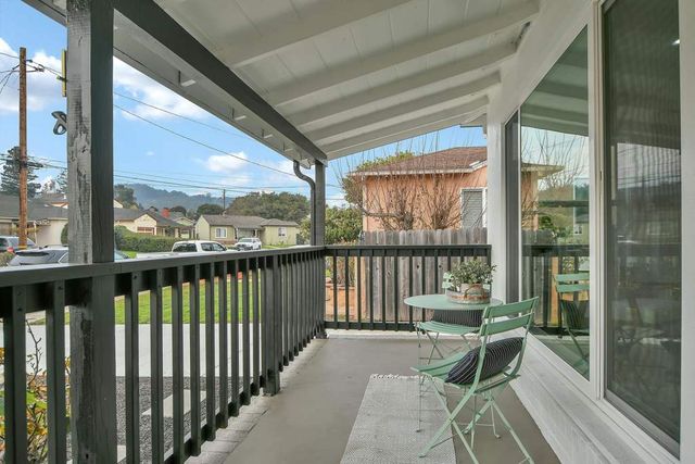 4 Rosalita Ln, Millbrae, CA 94030