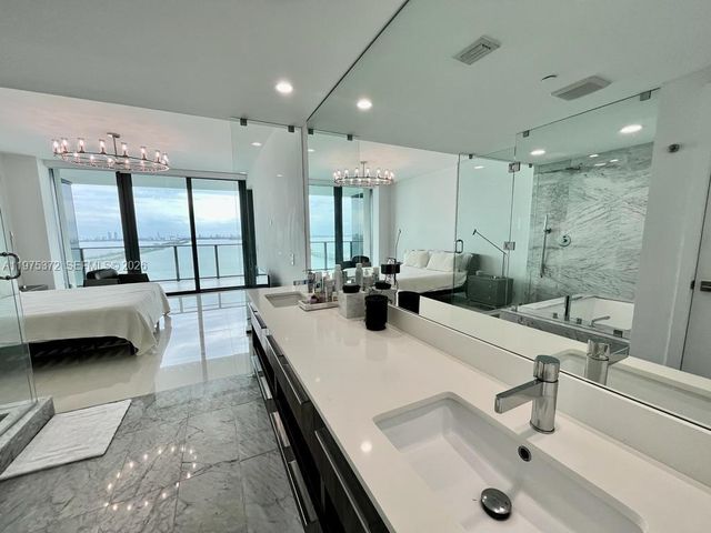 3131 NE 7th Ave 3003, Miami, FL 33137