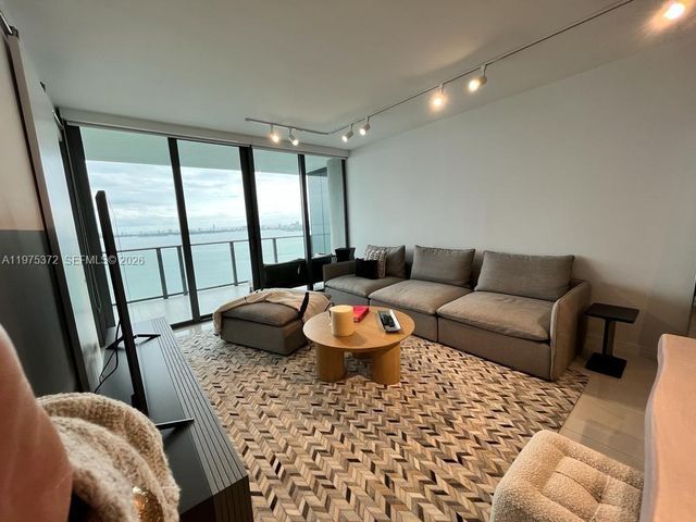 3131 NE 7th Ave 3003, Miami, FL 33137