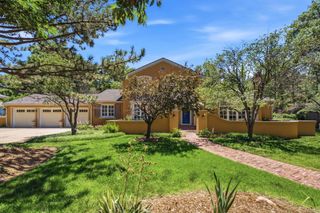 16 S Lakeside Blvd, Eastborough, KS 67207