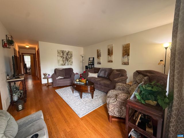 114 HARRIS RD, Charlottesville, VA 22903