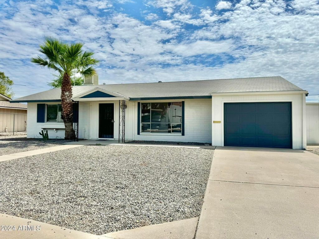 11013 N 110th Drive, Sun City, AZ 85351