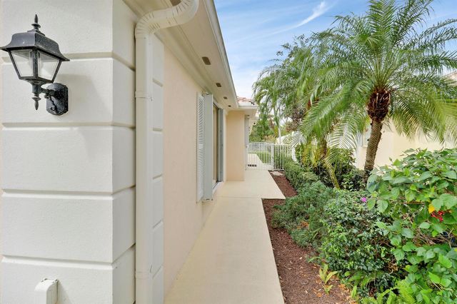 8558 SE Retreat Drive, Hobe Sound, FL 33455