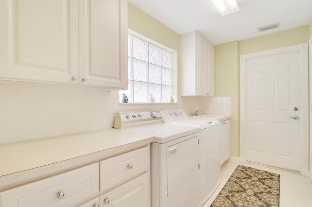 8558 SE Retreat Drive, Hobe Sound, FL 33455