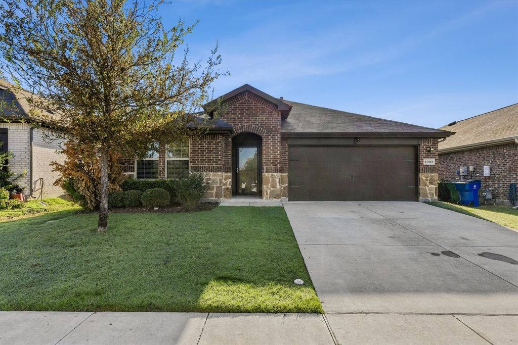 2333 Bellewood Court, Crandall, TX 75114