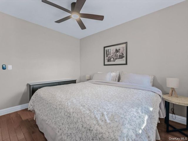 2525 Newtown Avenue 5A, Astoria, NY 11102