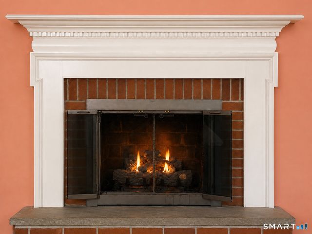 17 Marion Drive, East Lyme, CT 06333