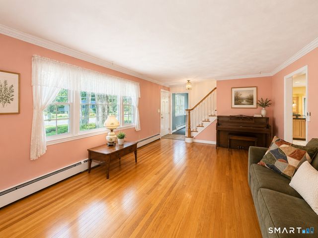 17 Marion Drive, East Lyme, CT 06333
