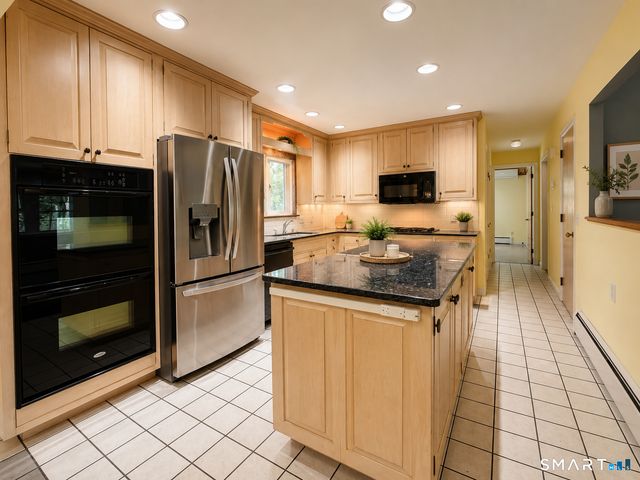 17 Marion Drive, East Lyme, CT 06333