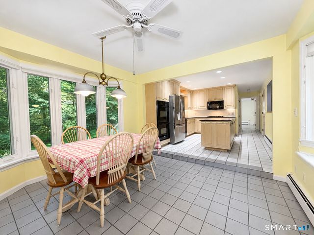 17 Marion Drive, East Lyme, CT 06333