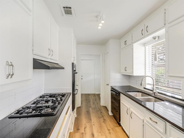1600 Baltimore Drive, Richardson, TX 75081