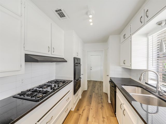 1600 Baltimore Drive, Richardson, TX 75081