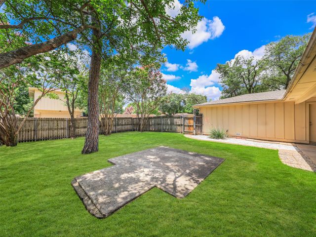 1600 Baltimore Drive, Richardson, TX 75081