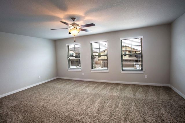 125 Lakeview CT, Kyle, TX 78640