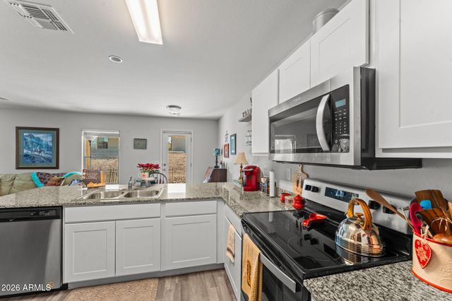 25 W MONTE CRISTO Drive, Wickenburg, AZ 85390