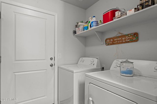 25 W MONTE CRISTO Drive, Wickenburg, AZ 85390