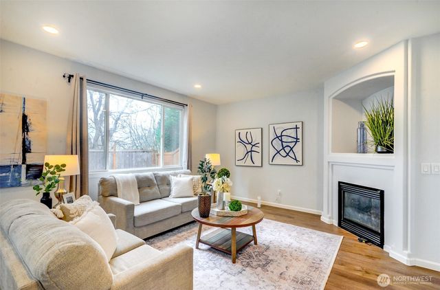 22718 SE 12th Place, Sammamish, WA 98075