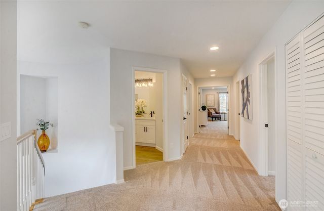 22718 SE 12th Place, Sammamish, WA 98075