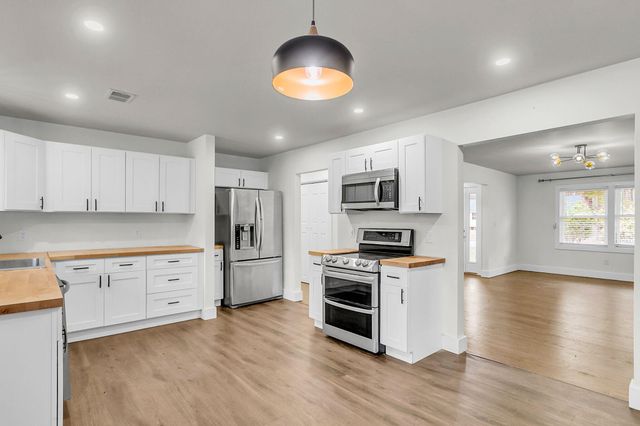 1025 Manigault Drive, Moncks Corner, SC 29461