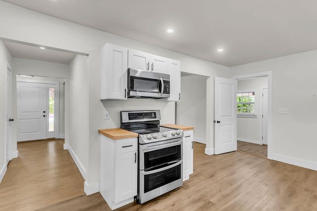 1025 Manigault Drive, Moncks Corner, SC 29461