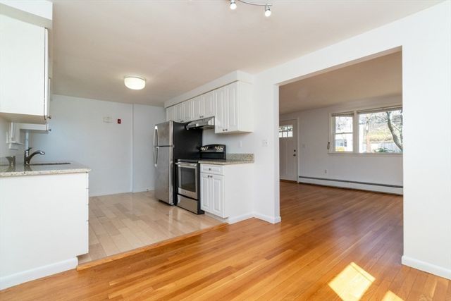 17 Charles Rd 17, Winchester, MA 01890