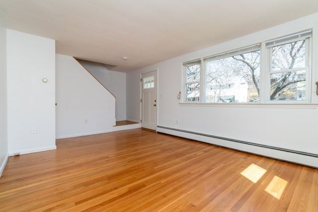 17 Charles Rd 17, Winchester, MA 01890