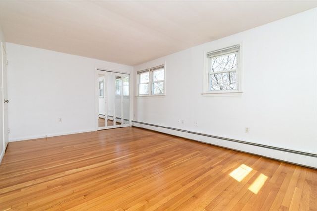 17 Charles Rd 17, Winchester, MA 01890