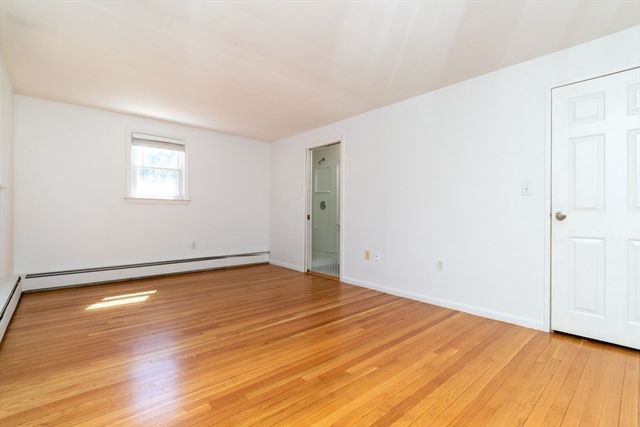 17 Charles Rd 17, Winchester, MA 01890